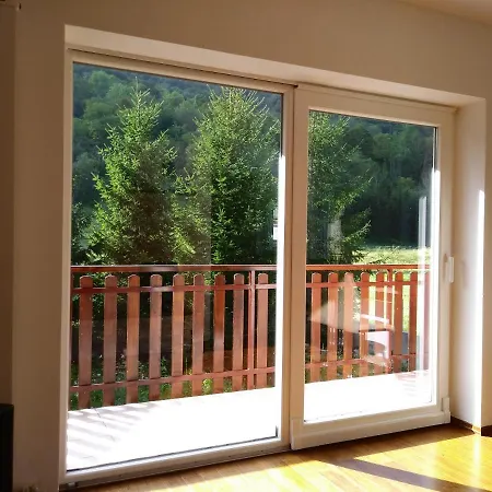 Pocitniska Hisa Nad Soco